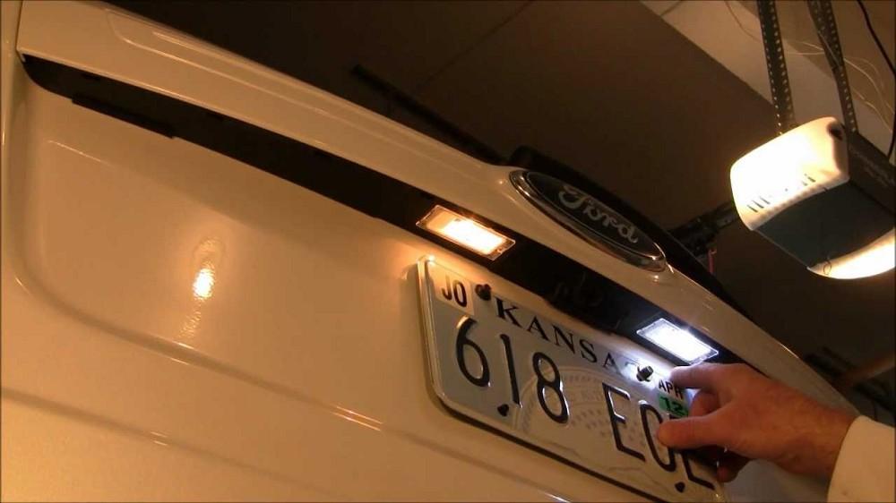 2x RGB LED Kennzeichenbeleuchtung 12vW5W T10 für CHEVROLET AVEO Stufenheck (T300)